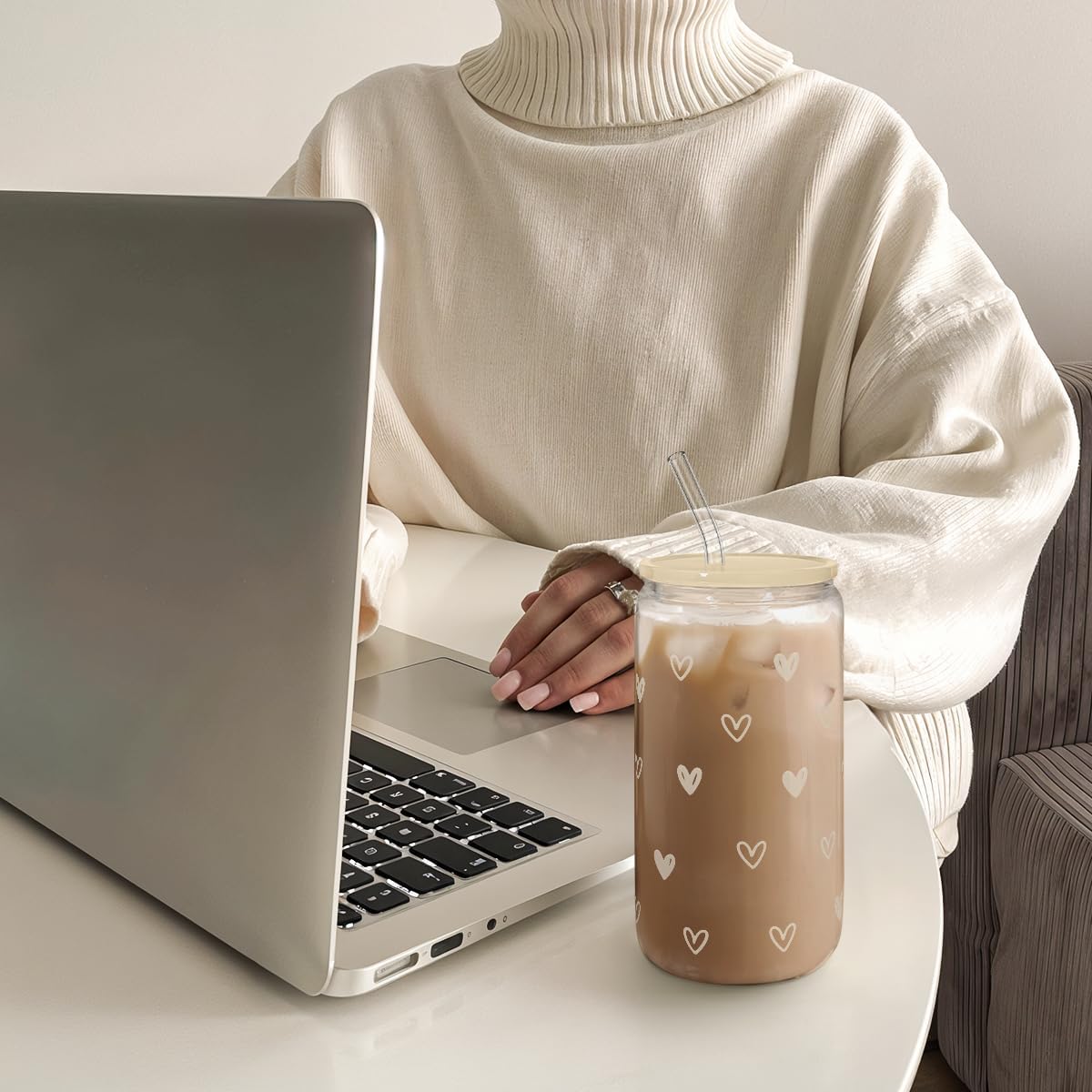 Heart 16oz Can Glass Tumbler with Acrylic Lid & Straw, Iced Coffee Cup for Women, Aesthetic Cups Gifts for Birthday Christmas Valentine