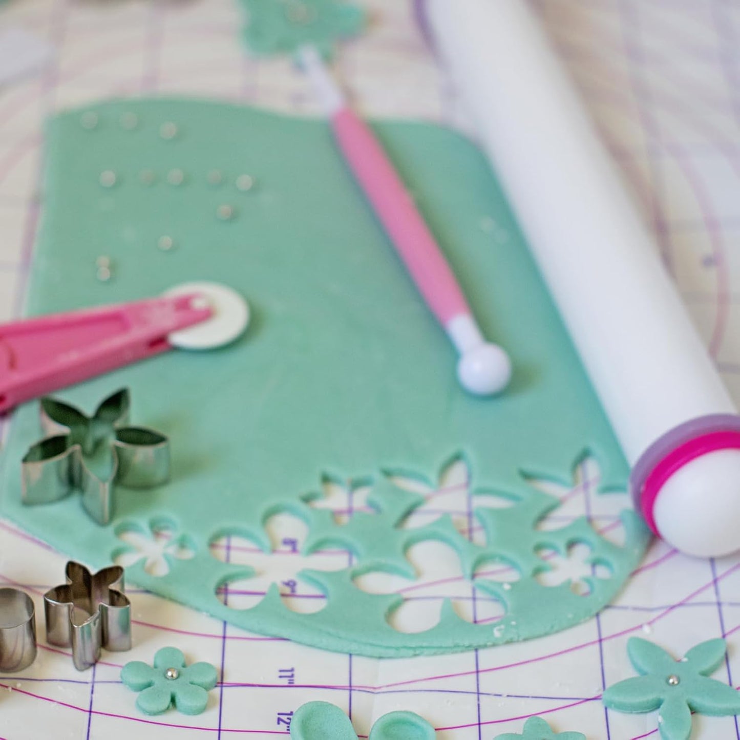 HARFINGTON 2pcs Fondant Rolling Pin 9 Inch x 0.98 Inch Adjustable Guide Rings Non-Stick PP Plastic Fondant Roller Dough Roller Kitchen Decorating Tools for Cookie Pastry Pizza Clay