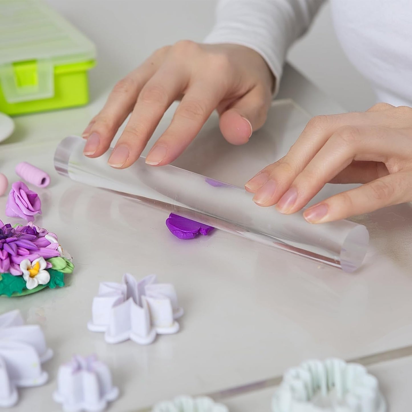 HARFINGTON Acrylic Clay Roller 9 Inch x 1 Inch Solid Non-Stick Plastic Round Tube Roller Polymer Clay Rod Fondant Rolling Pin for Shaping, Sculpting, Modeling DIY Crafts, Black