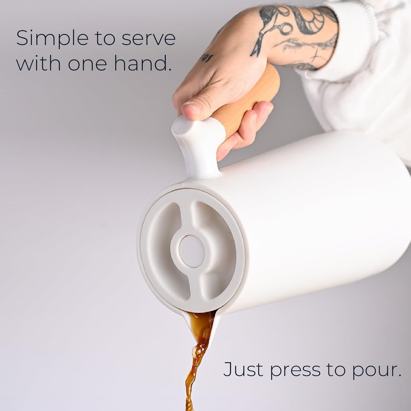 WOLFF - Thermal Coffee Carafe - 34oz / 1L Insulated Plastic Exterior Carafe for Hot or Cold Drinks - Leakproof Coffee and Tea Dispenser with Wood-like Handle and Glass Liner - Black, 34floz/1L