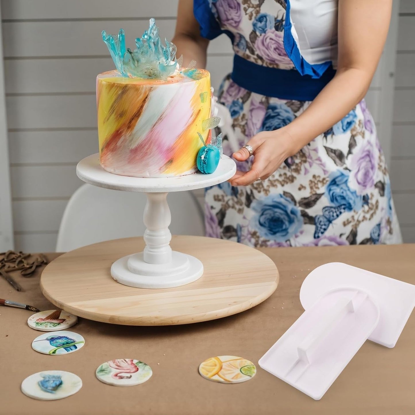 2PCS Fondant Smoother Tool - Plastic Cake Decorating Smoother & Polisher, White Fondant Smoother & Scraper Set, Professional Cake Decorating Tools for Smoothing Icing, Sculpting, and Sugar Craft