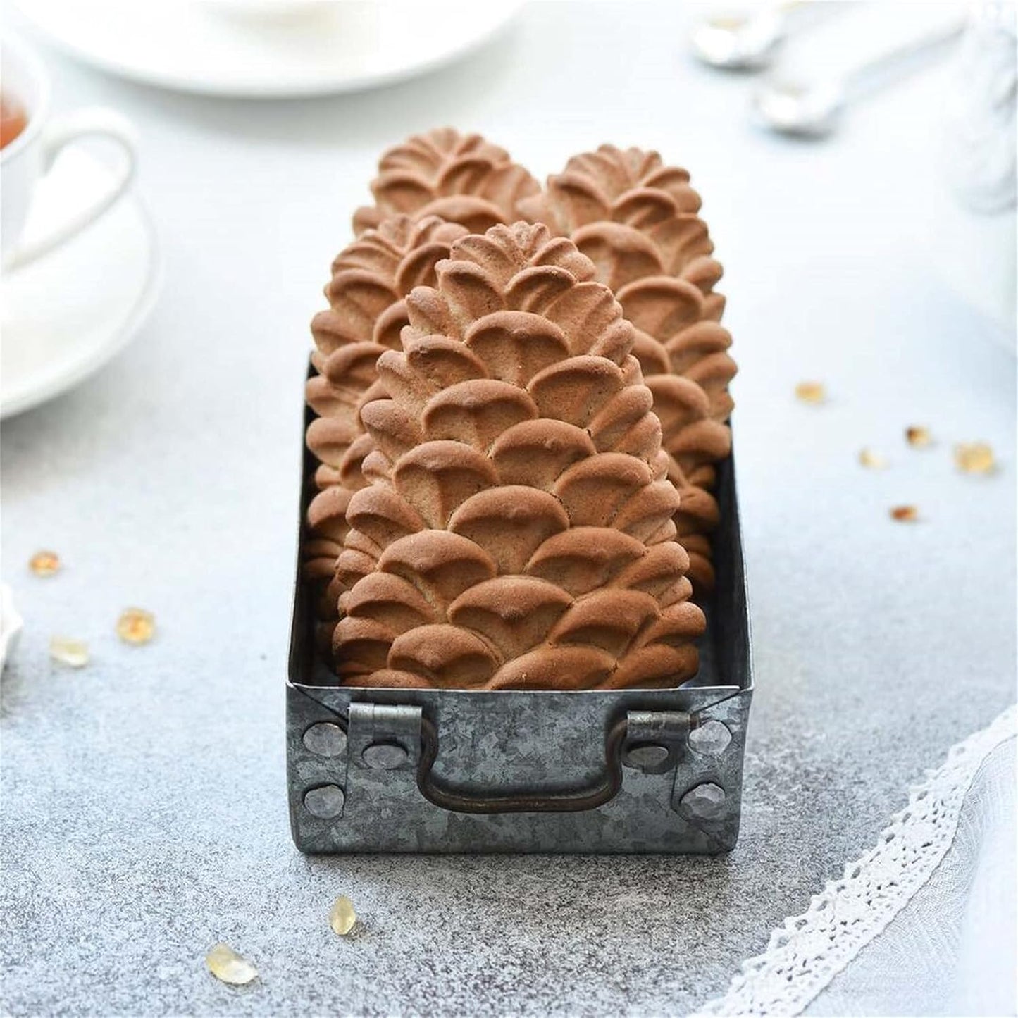 Wooden Cookie Biscuit Mold, 3D Baking Mold, Embossing Craft Decorating Baking Tool, Suitable for Halloween Thanksgiving Christmas Kitchen DIY (Pine Nuts 10 * 8 * 2)