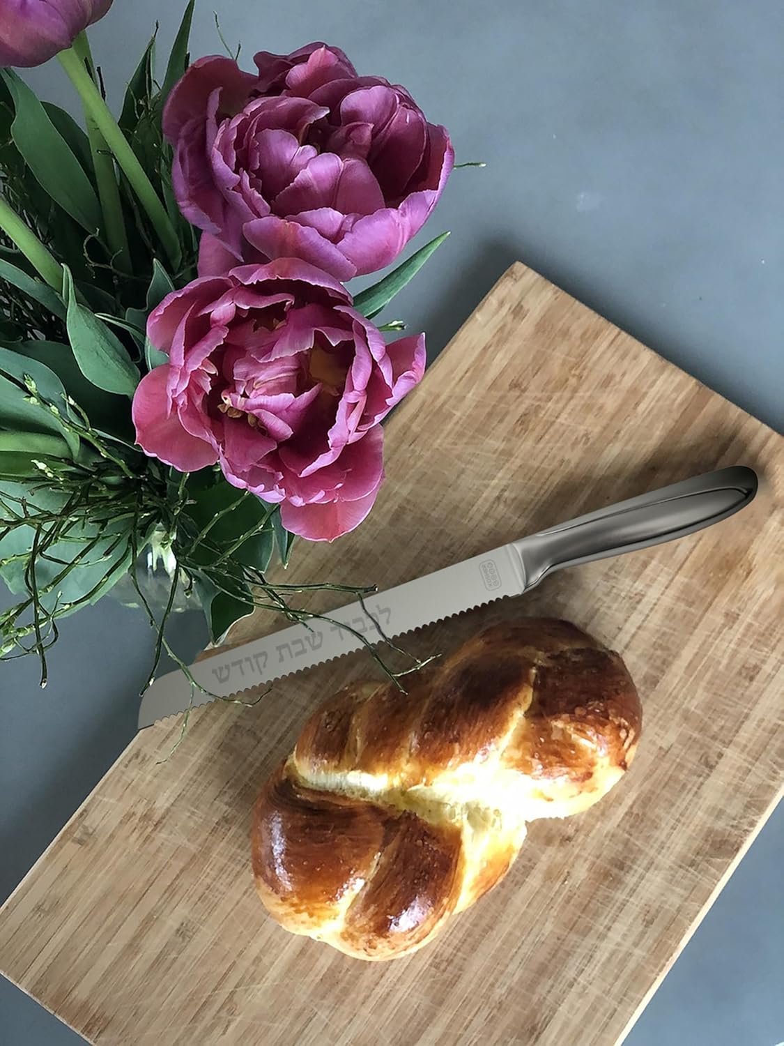 Premium Stainless Steel Challah Bread Knife - 8" Serrated Blade and Elegant Silver Handle - Perfect for Shabbat, Jewish Holidays