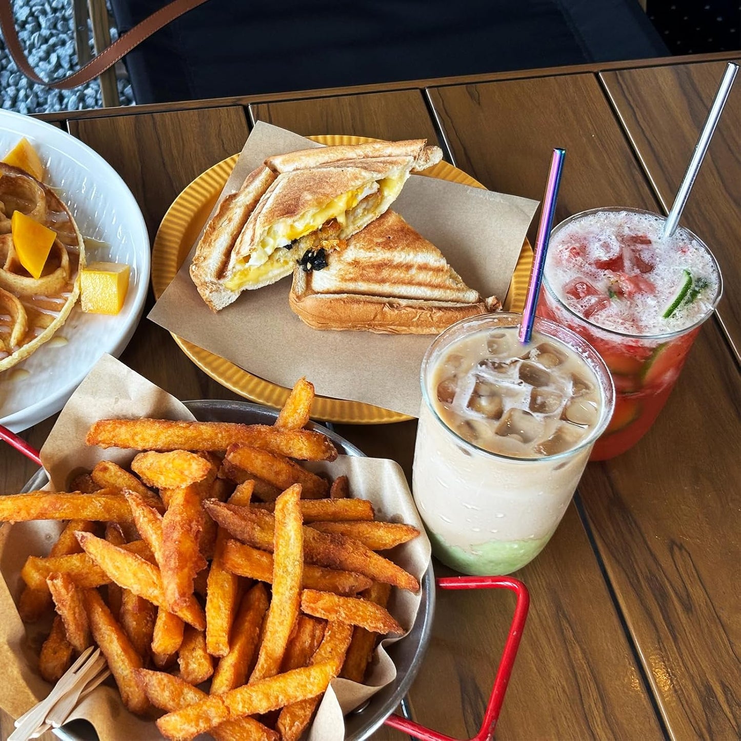 Stainless Steel Straws Metal Reusable Drinking Straw for Juice Iced Coffee Cold Beverage Water Highball Glasses 20oz Tumblers Mugs Cups, 0.24" 6mm Wide 215mm Long, Set of 8 with Brush, Colorful