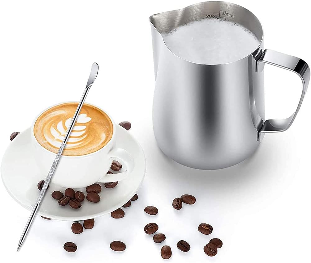 20 oz Milk Frothing Pitcher, 304 stainless steel 600ml milk can coffee frothing cup with art deco pen milk jug coffee cup used to make cappuccino latte