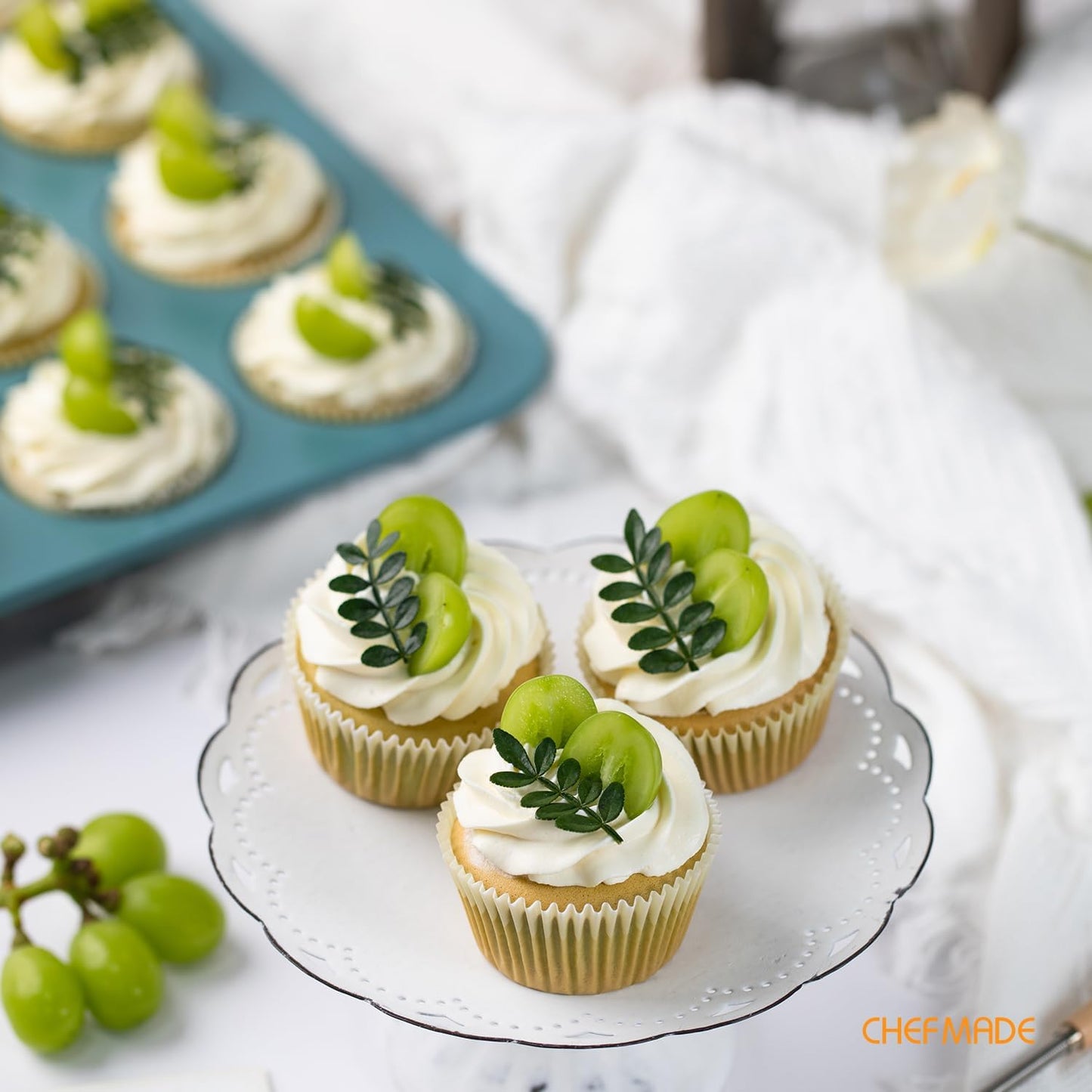 CHEFMADE Muffin Pan, 12 Cups Non-Stick Cupcake Baking Pan Heavy Duty Carbon Steel Pan Muffin Tins Standard Baking Mold for Cakes（Green）