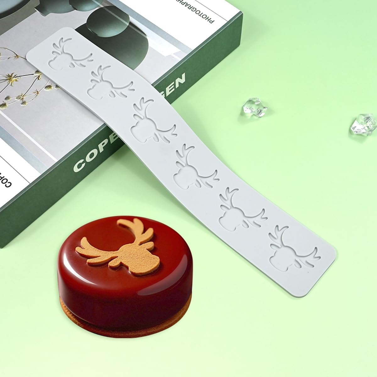 mostsom 3D Hollow Out Lace Mold Silicone Christmas Deer Head Shape Fondant Molds Chocolate Mould for Cake Pastry Decor Baking Gumpastes Moulds Decoration (N_ Deer Head)