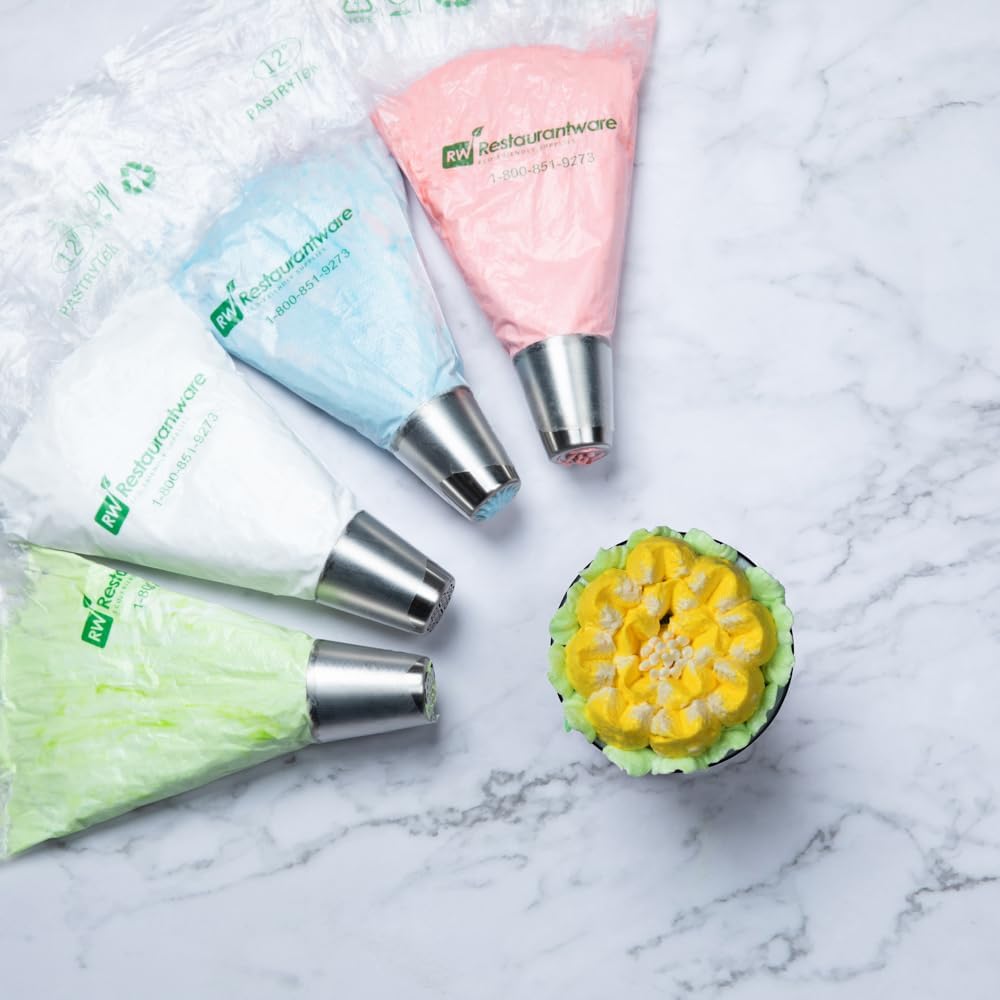 Restaurantware-Russian Piping Tip, 1 Petal Cake Decor Piping Tip - #22, Corrosion-Resistant, Stainless Steel Decorating Tip For Frosting, Dishwashable, Decorate Cupcakes, Cakes, or Cookies