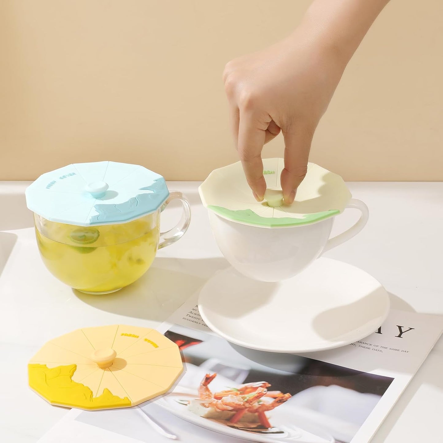 Silicone Cup Covers (Set of 3) ， Multicolored Silicone Lids for Mugs, Cups, Flexible Mug Covers，Hot Cup Lids for Coffee & Tea