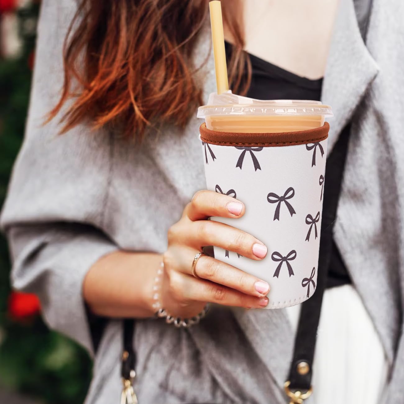 Reusable Insulated Neoprene Iced Coffee Cup Sleeve, Durable Drink Sleeve for Cold Beverages, Beverage Holder for Iced Coffee, Cream Bow