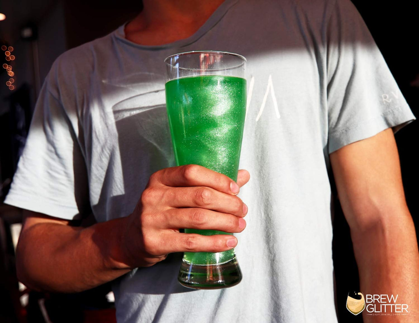 Silver BREW GLITTER Edible Glitter For Drinks, Cocktails, Beer, Garnish Glitter & Beverages | KOSHER & HALAL Certified | 100% Edible & Food Grade | Vegan, Gluten, Nut Free (25g, Silver)