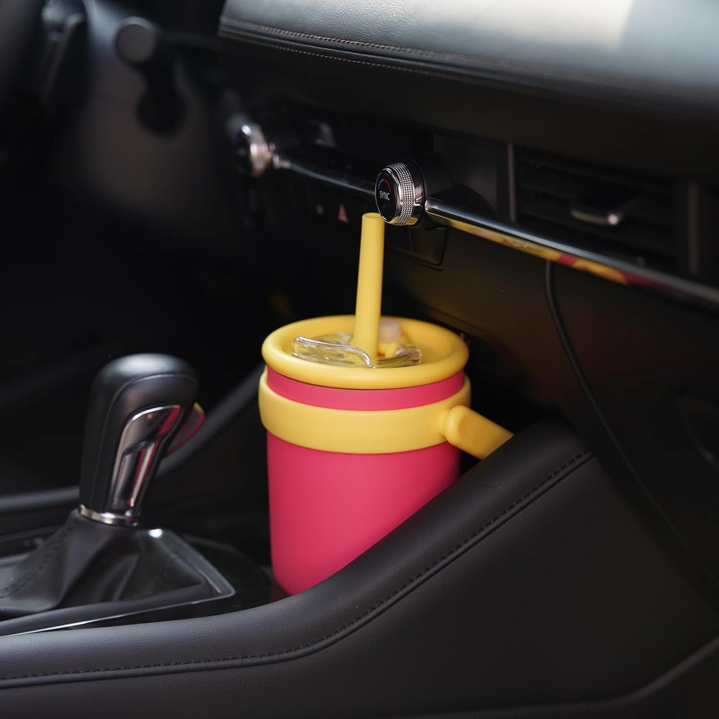 40 oz Tumbler with Side Handle, Insulated Water Bottle with Straw and 2 in 1 Lid, Stainless Steel Cup Travel Coffee Mug for Sports Office Gym,Camp Green