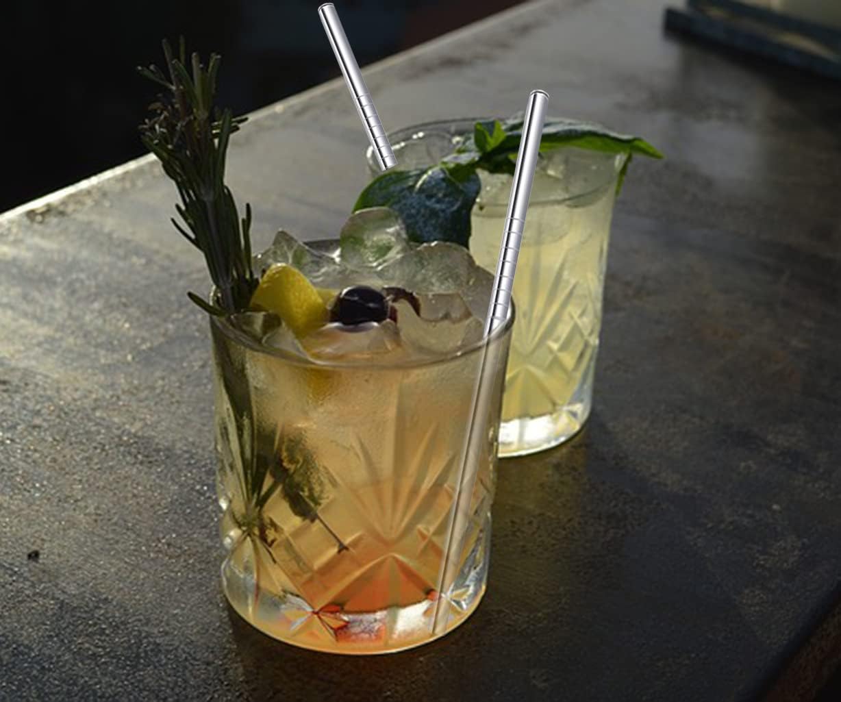 Stainless Steel Straws Short Small 5.9" Reusable Metal Bar Drinking Straw Set With Cleaner Brush for Cocktails Rock Gin Glass Coffee Mason Jar Tumblers Kids Fruit Juice Box, Silver 16PCS