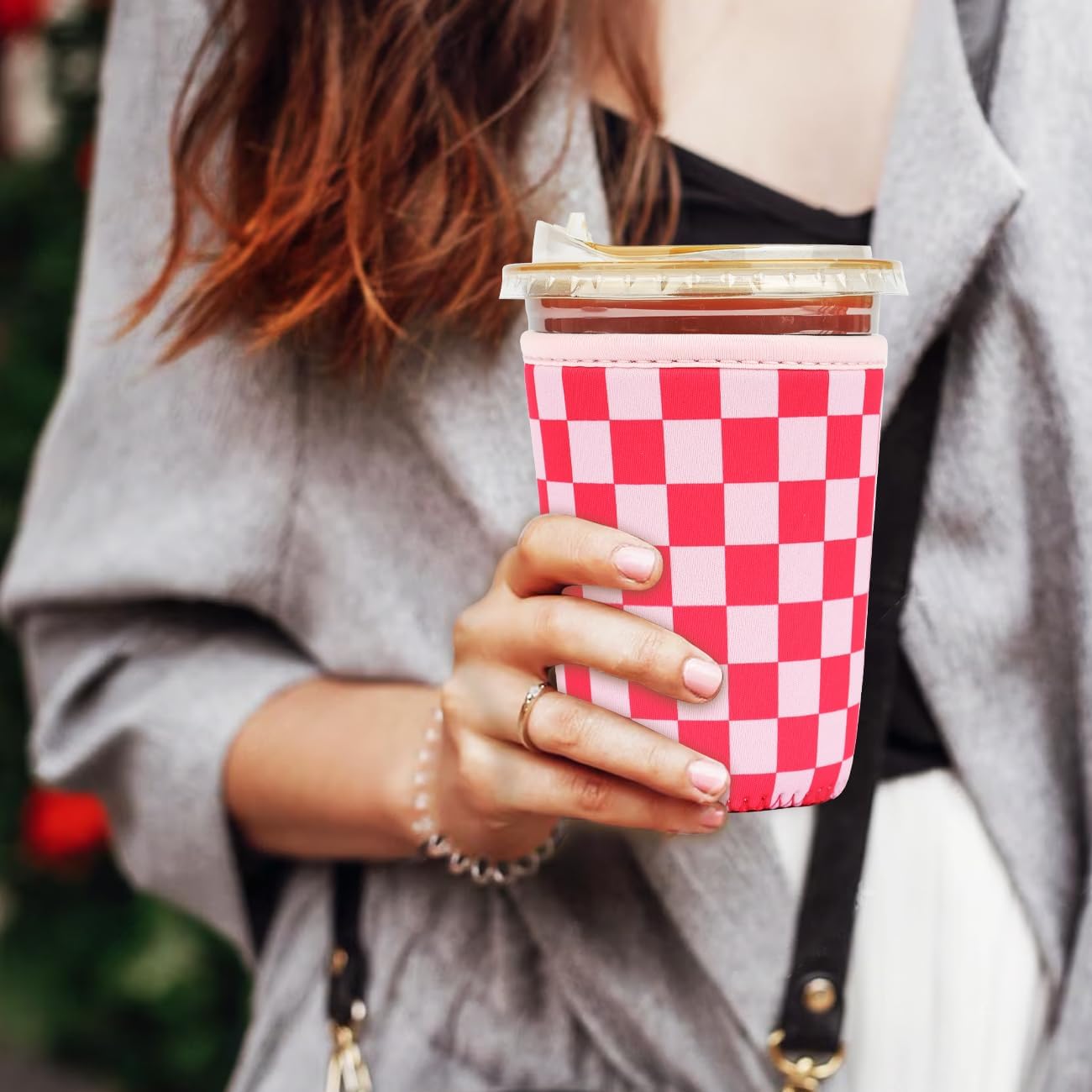 Reusable Insulated Neoprene Iced Coffee Cup Sleeve, Durable Drink Sleeve for Cold Beverages, Beverage Holder for Iced Coffee, Pink Grid