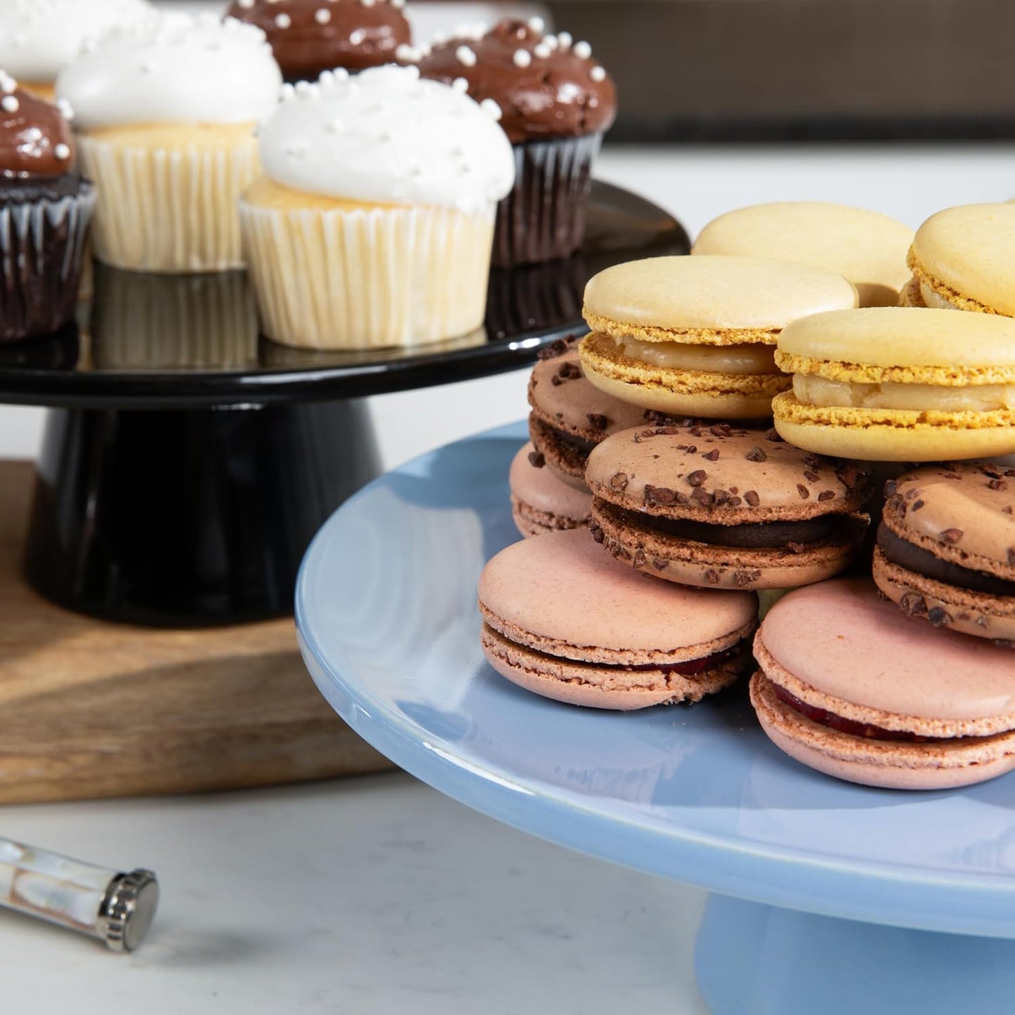 The Cake Stand -10" Ceramic Pedestal Cake Stand with Gloss Finish - Modern Display for Cakes, Cupcakes, Cookies & More - Perfect for Weddings, Birthdays & Baby Showers (Periwinkle)