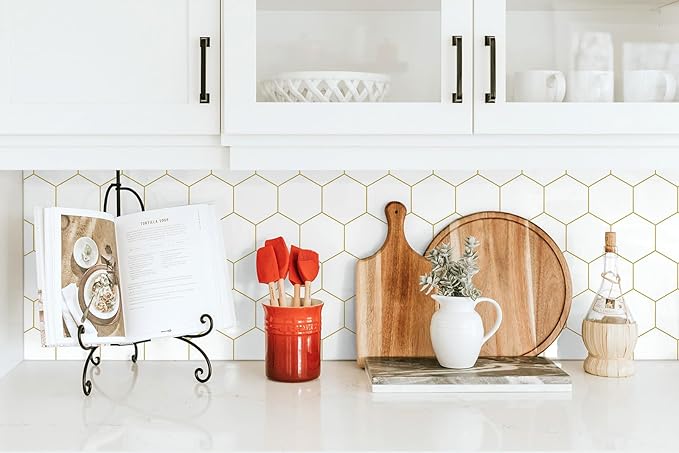 Hexagonal Wallpaper Geometric Peel and Stick Wallpaper 17.3”×197”Gold and White - Image 3