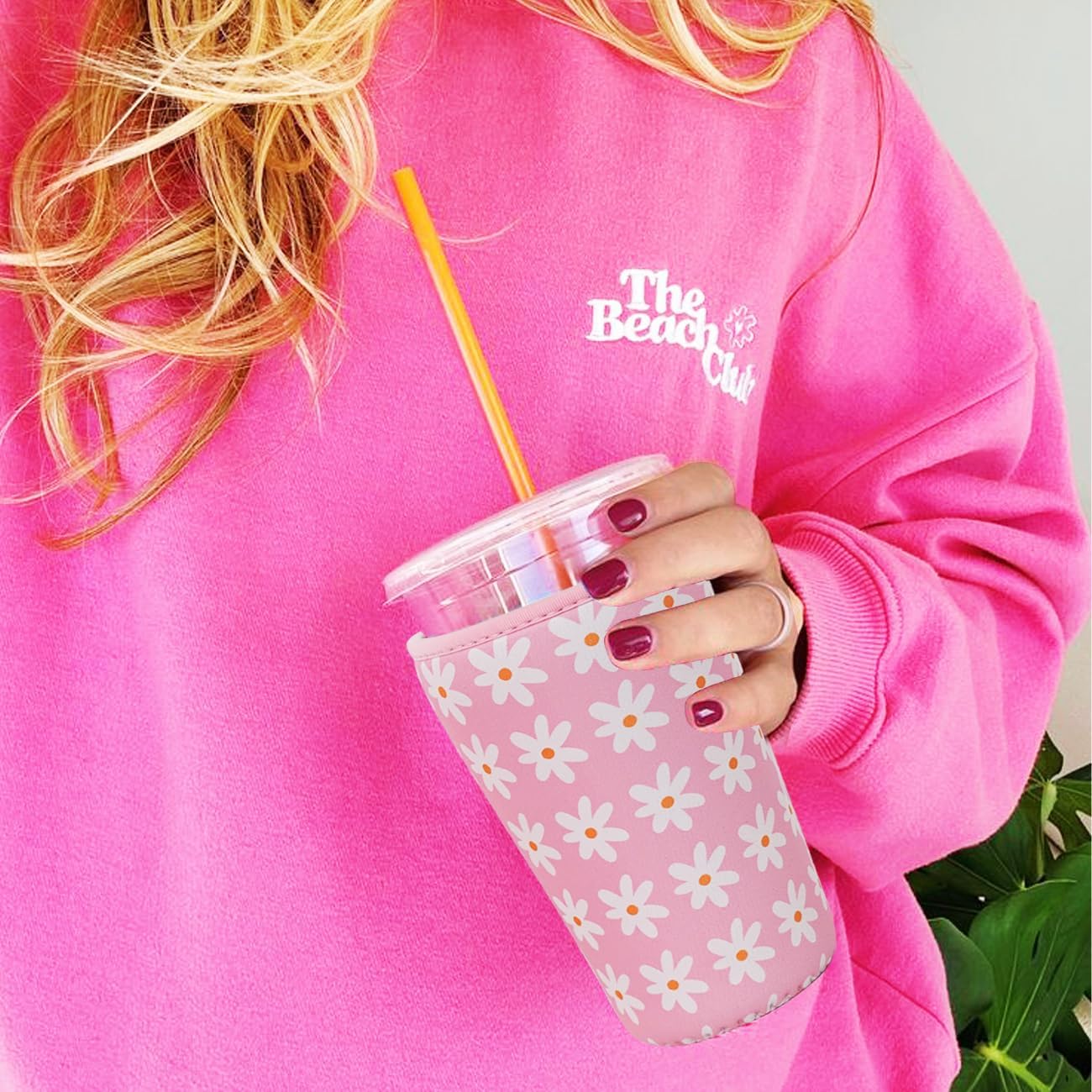 Reusable Insulated Neoprene Iced Coffee Cup Sleeve, Durable Drink Sleeve for Cold Beverages, Beverage Holder for Iced Coffee, Pink Daisies