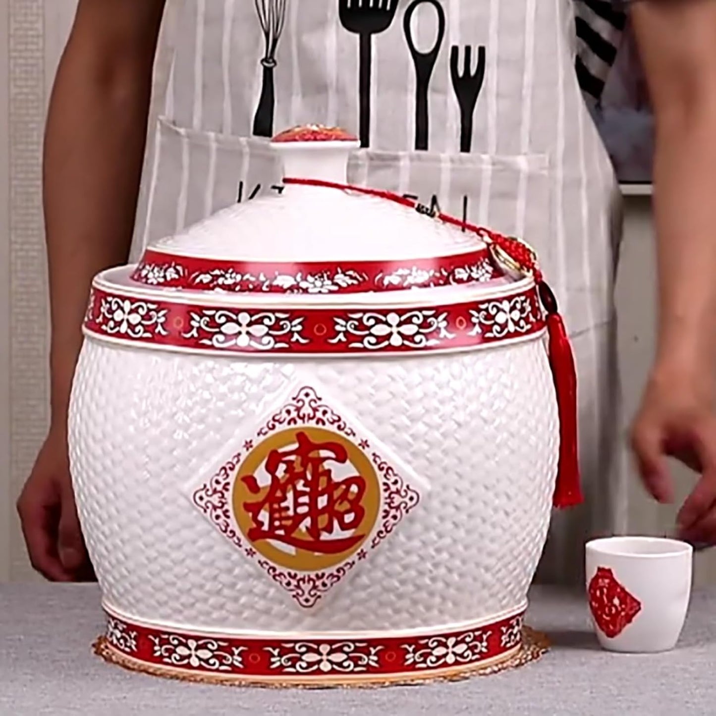 Chinese Sealed Large-Capacity Rice Pot, Ceramic Rice Bucket With Tassel Design, Grain Storage Ceramic Container, Rice Dispenser Airtight Storage Bucket For Grains Snacks Candy Coffee Beans Food(C,Capa