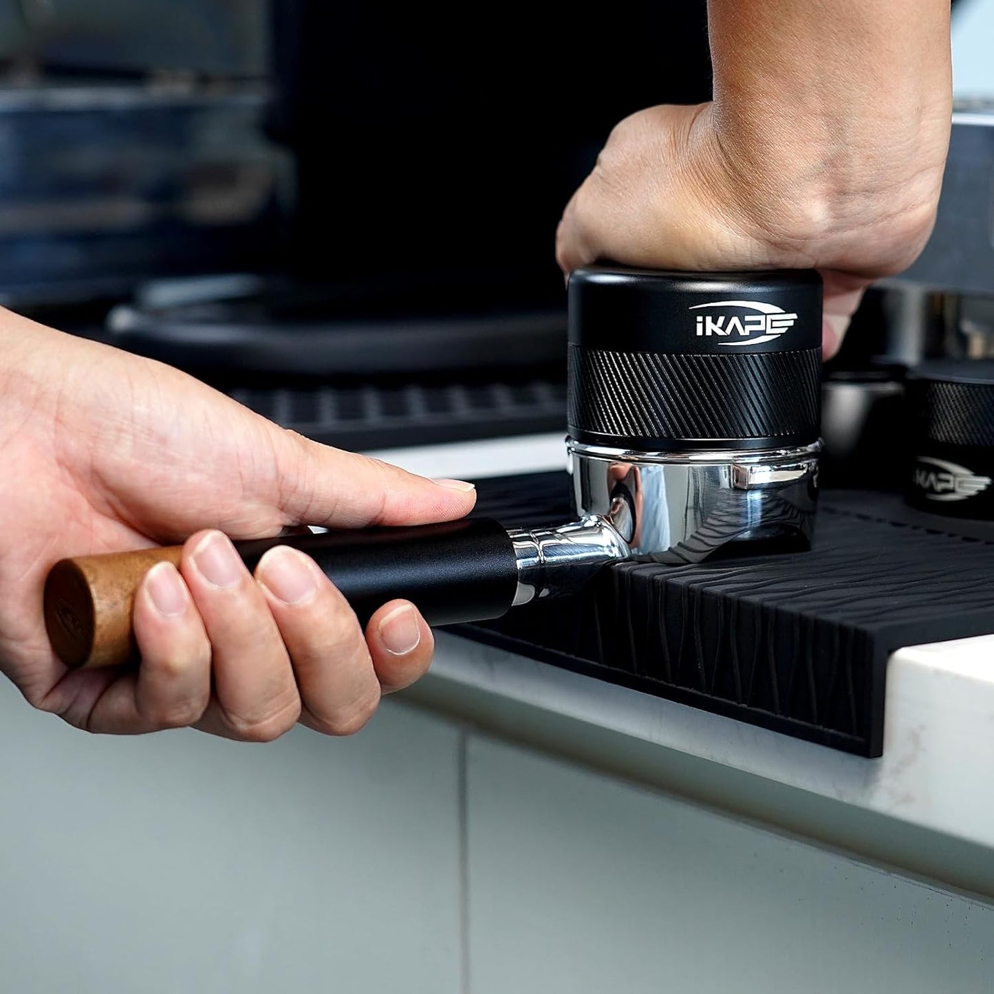 IKAPE 58mm Bottomless Naked Portafilter Black, for E61, Flair 58, ECM, Rocket, Sanremo, Synesso, Slayer, VBM Coffee Machines(20g Basket Included)