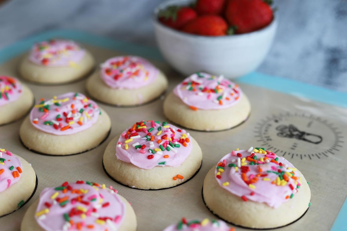 Silicone Baking Mats For Cookies, Full Size Baking Sheet Liners, Pack Of 2, 17 X 25 Inch, Non-Stick, Baking Mats Silcone, Perfect For Baking Macarons Cookies And Cakes