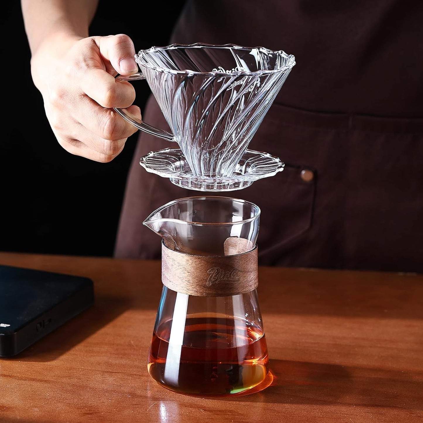 16 oz Glass Coffee Carafe with Wood Heat-Resistant Layer, Coffee Decanter Coffee Server for Pour Over, 1 Pcs Included (Clear)