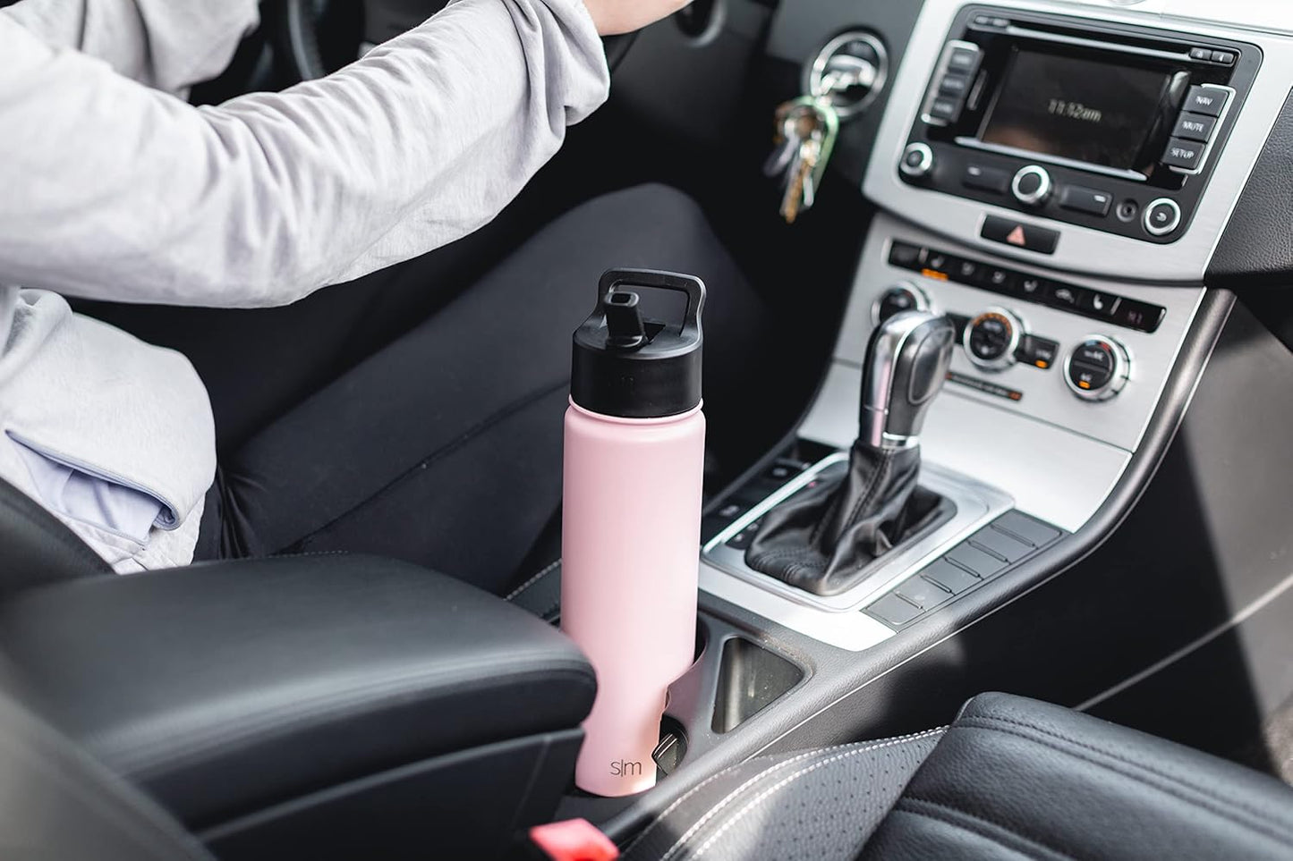 Simple Modern Water Bottle with Straw Lid Vacuum Insulated Stainless Steel Metal Cup Bottles | Reusable Leak Proof BPA-Free Flask for Gym Sports | Summit Collection | 22oz, Midnight Black