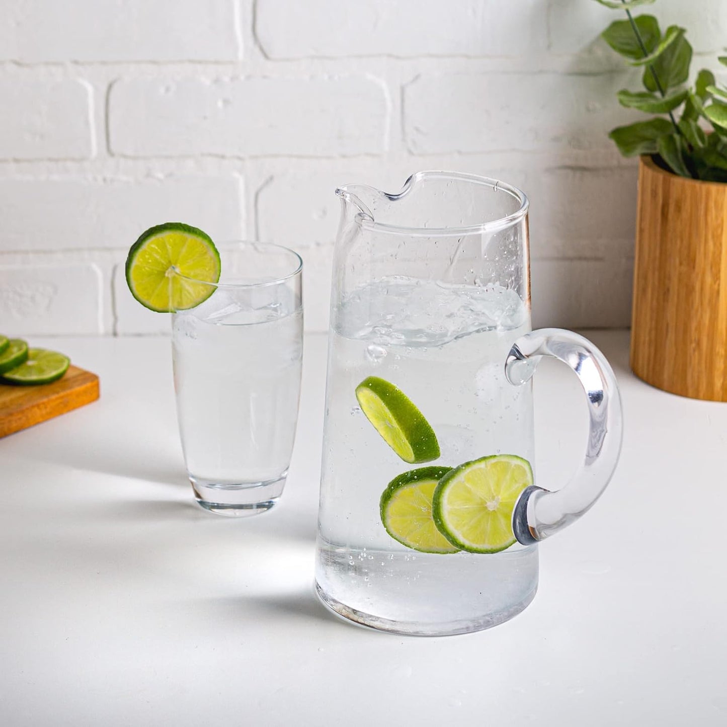 Glass Water Pitcher with Spout – Elegant Serving Carafe for Water, Juice, Sangria, Lemonade, and Cocktails – Crystal-Clear Glass Beverage Pitcher. (31259)