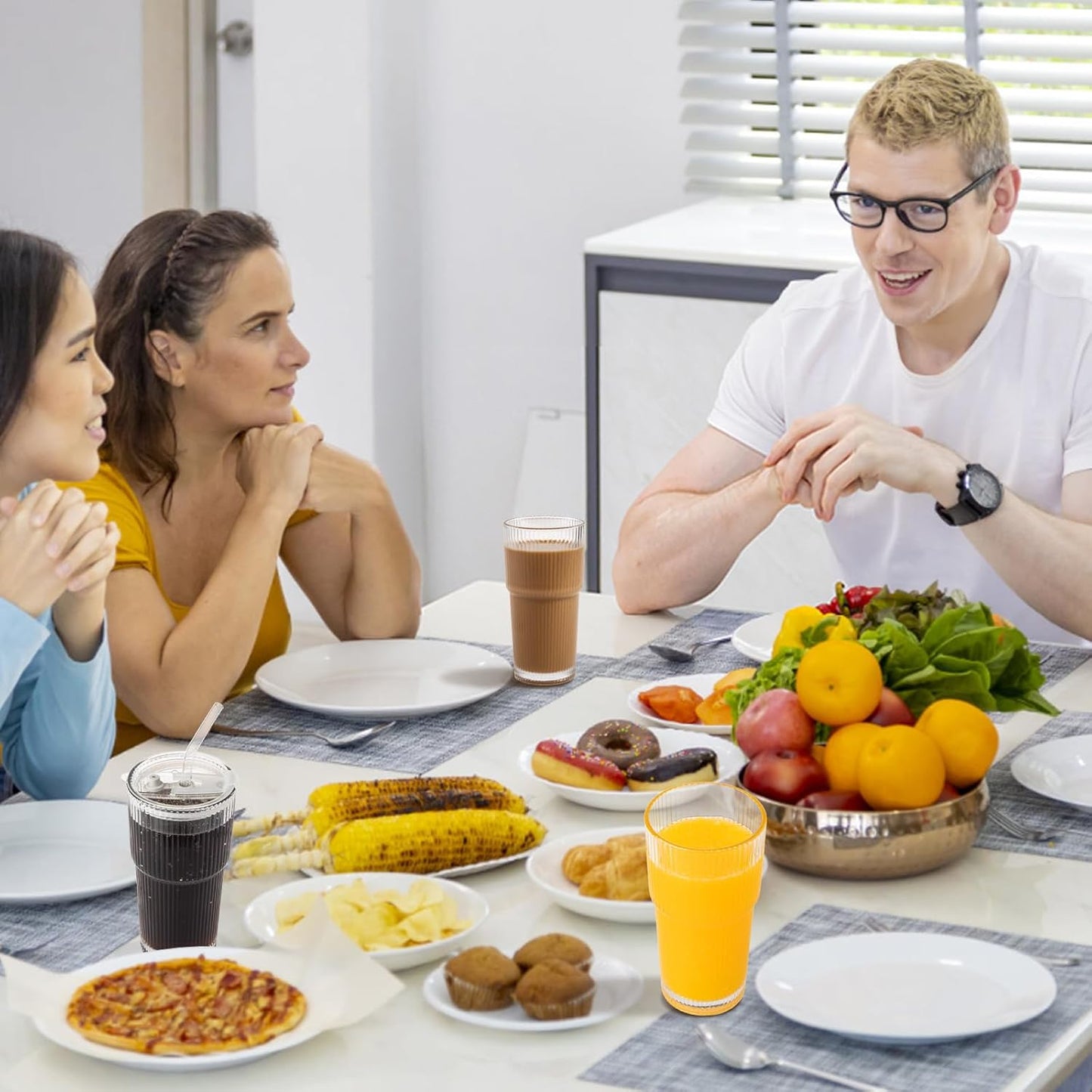 20oz Ribbed Glass Cups with Lids and Straws 4 Set, Vintage Glassware for Whiskey Cocktail Beer, Glass Tumbler, Iced Coffee Cups For Cold Drinks, Smoothie, Juice,Drinking (4)
