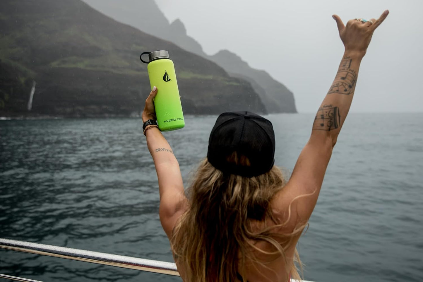 HYDRO CELL Stainless Steel Insulated Water Bottle with Straw - For Cold & Hot Drinks - Metal Vacuum Flask with Screw Cap and Modern Leakproof Sport Thermos for Adults (Neon 40oz)