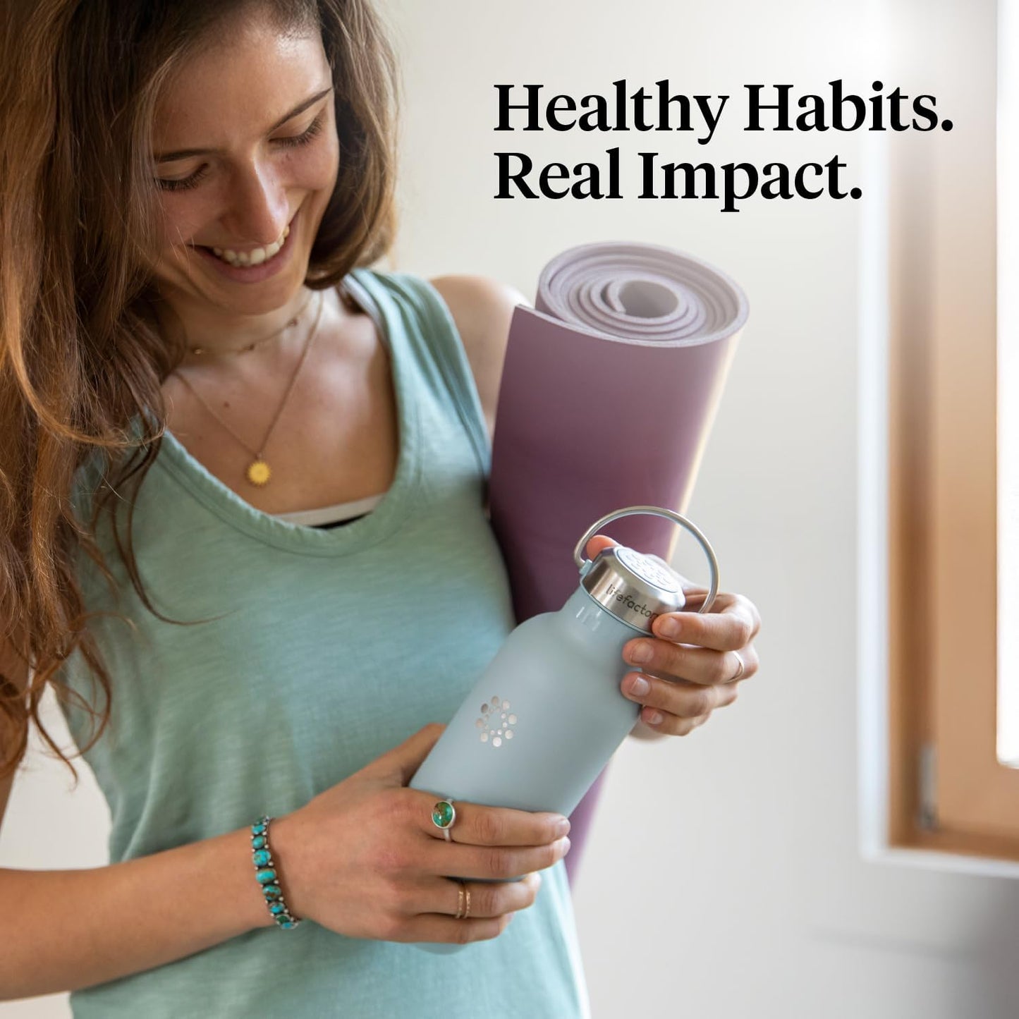 Lifefactory 24-Ounce Stainless Steel Vacuum-Insulated Sport Bottle, Mint