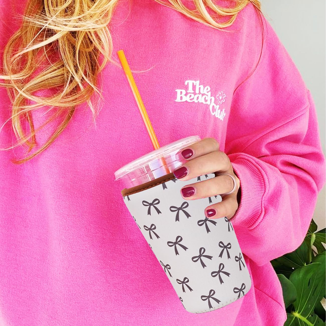 Reusable Insulated Neoprene Iced Coffee Cup Sleeve, Durable Drink Sleeve for Cold Beverages, Beverage Holder for Iced Coffee, Cream Bow