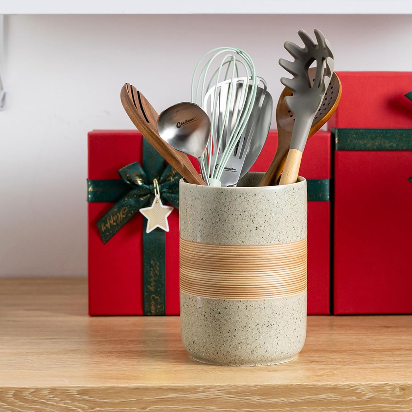 Large Storage Containers with Lids, Ceramic Coffee Container Kitchen Food Storage Jars for Spice Sugar Tea Bag, Stackable Decorative Jars for Counter, 61 fl.oz