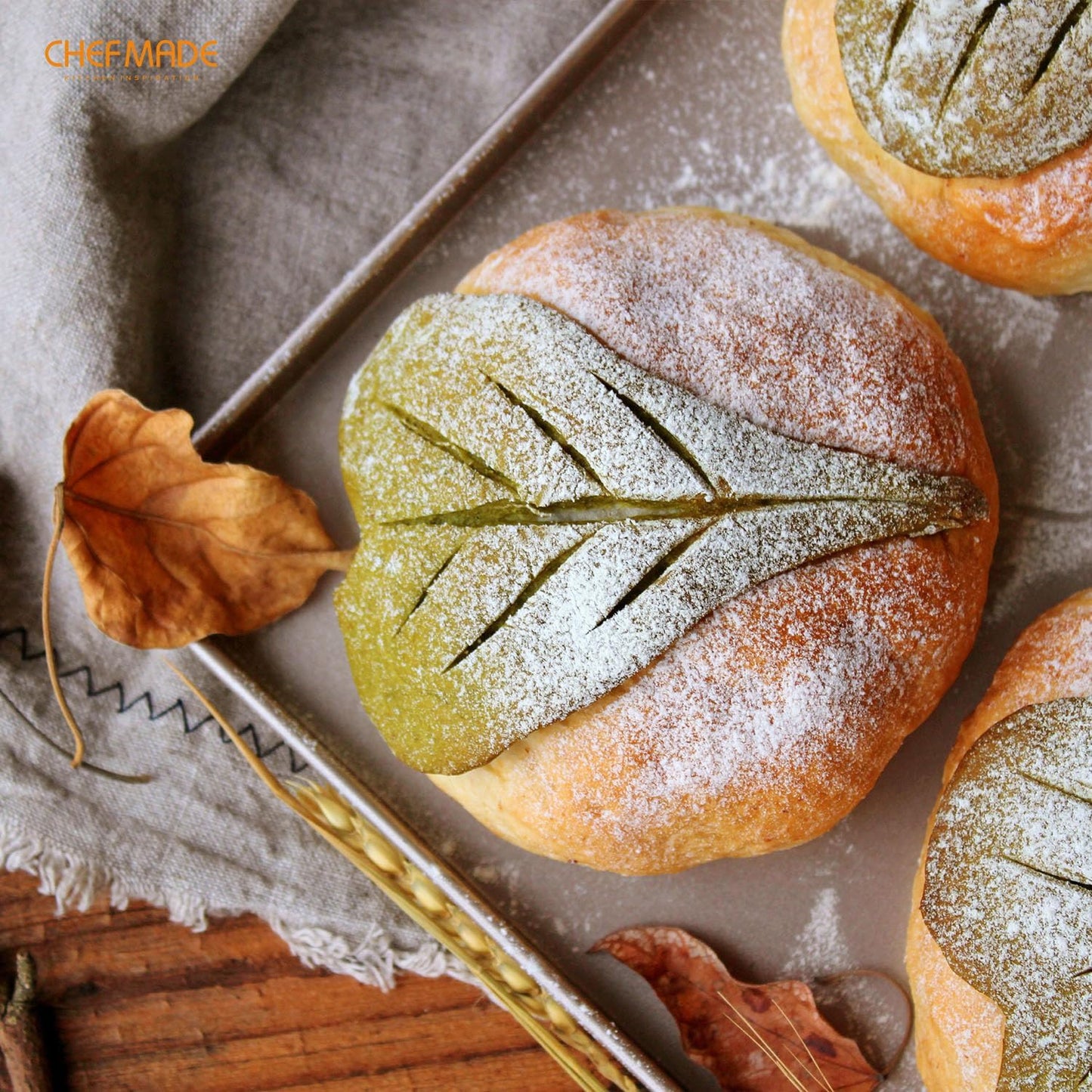 CHEFMADE 17-Inch Baking Sheet Pan, Non-Stick Carbon Steel Rimmed Cookie Sheet Pan for Oven Roasting Meat Bread Jelly Roll Battenberg Pizzas Pastries 12.8" x 17.7" x 1.1" (Champagne Gold)