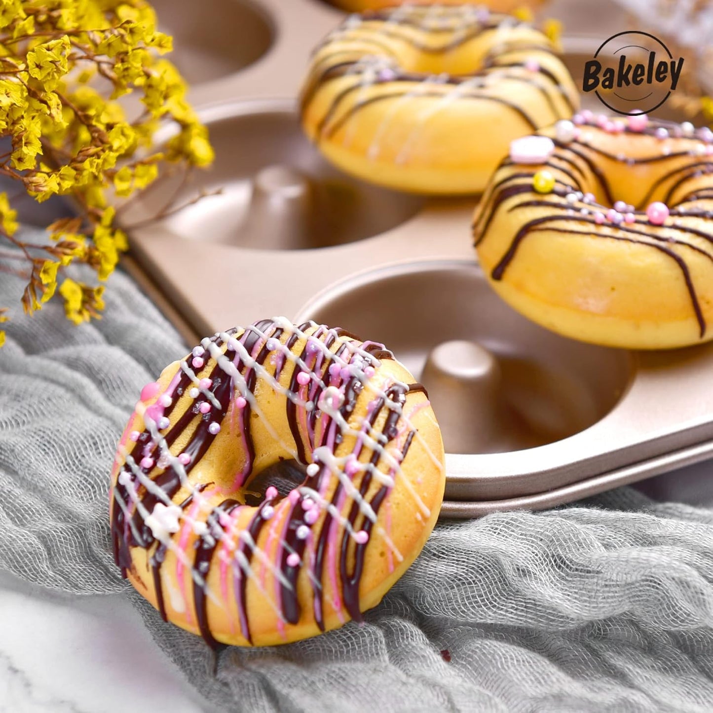 Donut Pan Cake Mold, 6-Cavity Non-Stick Ring Doughnut Bakeware for Oven Baking (Champagne Gold)