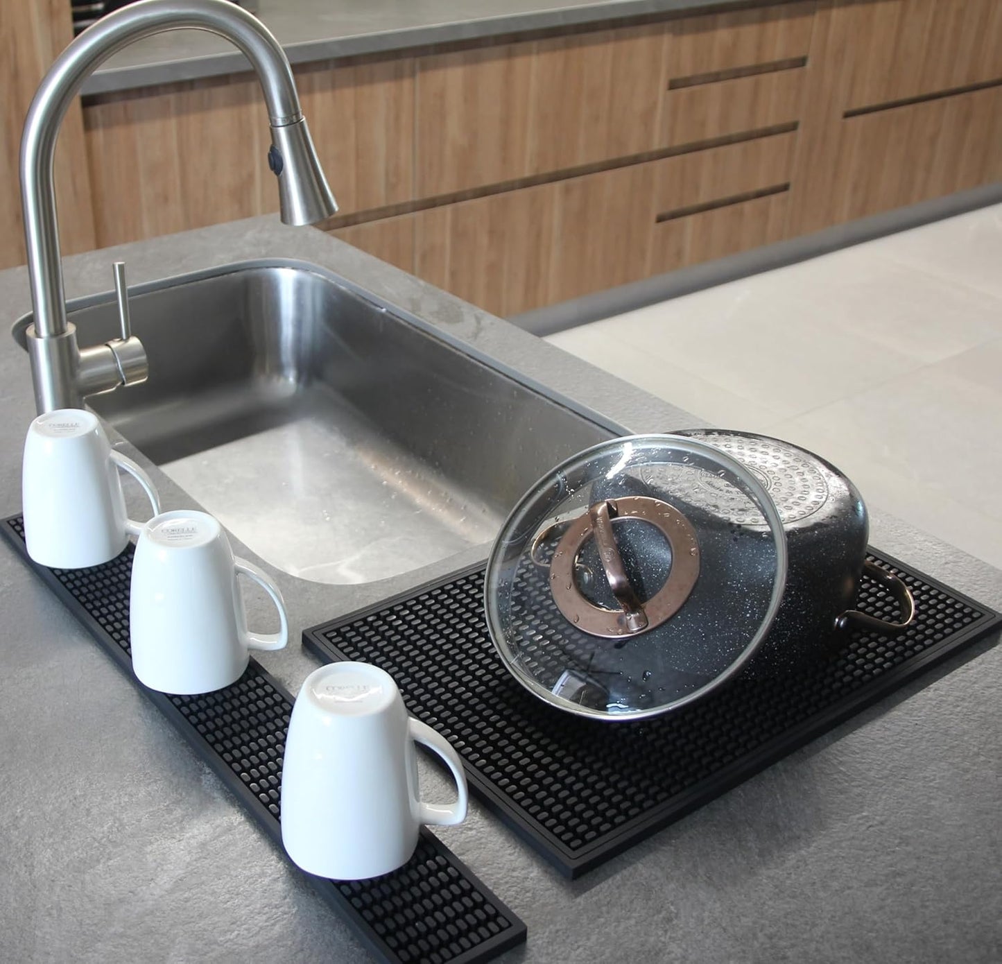 18x12 Rubber Bar Mats for Bartending. 0.4" Thick Coffee Bar Mat for Countertop. Durable & Flexible Black Kitchen Counter Bar Service Drying Mat