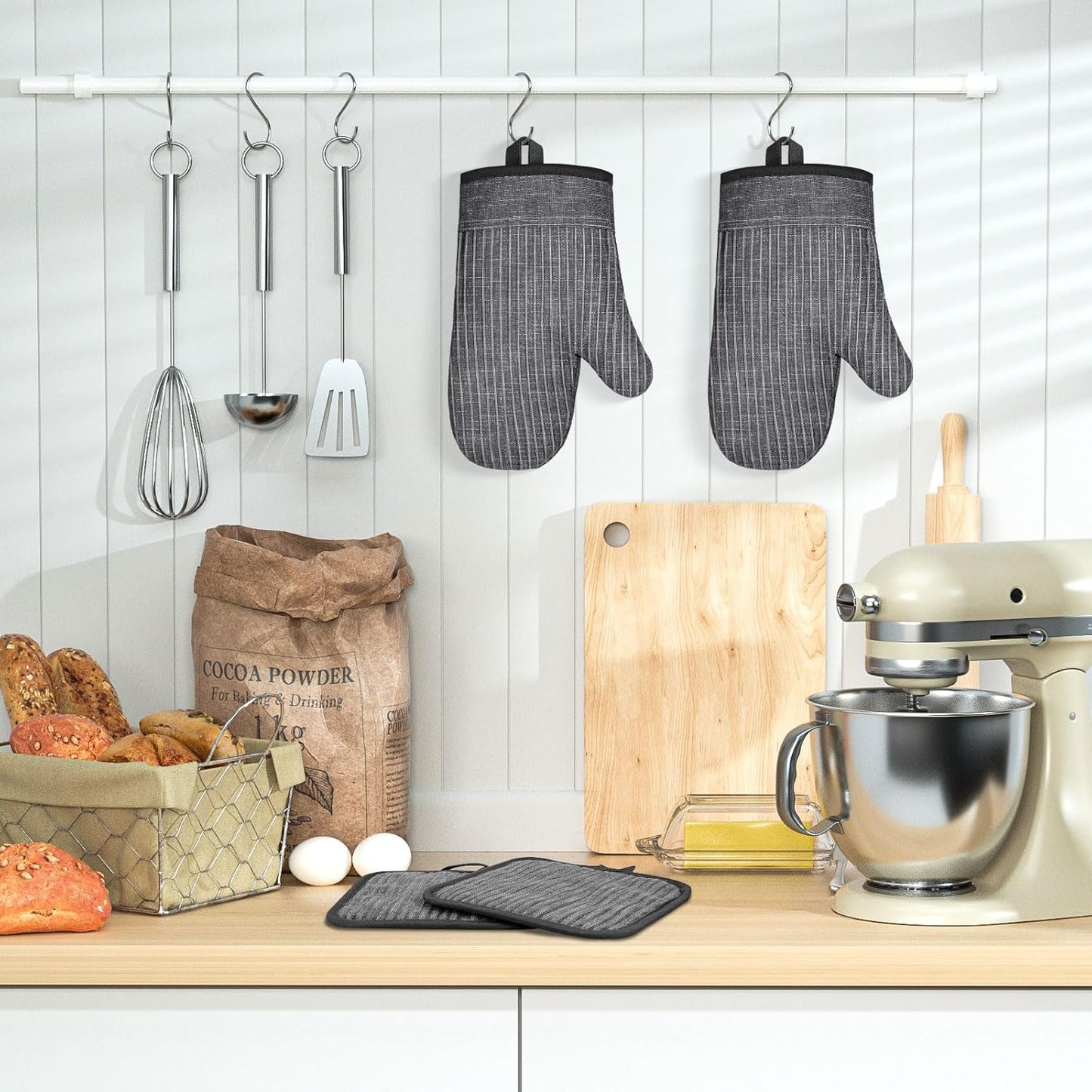 Oven Mitts and Pot Holders, Silicone Oven Gloves, 500 F Heat Resistant Oven Mitts Sets, Non-Slip Silicone Textured Grip, Darkgray