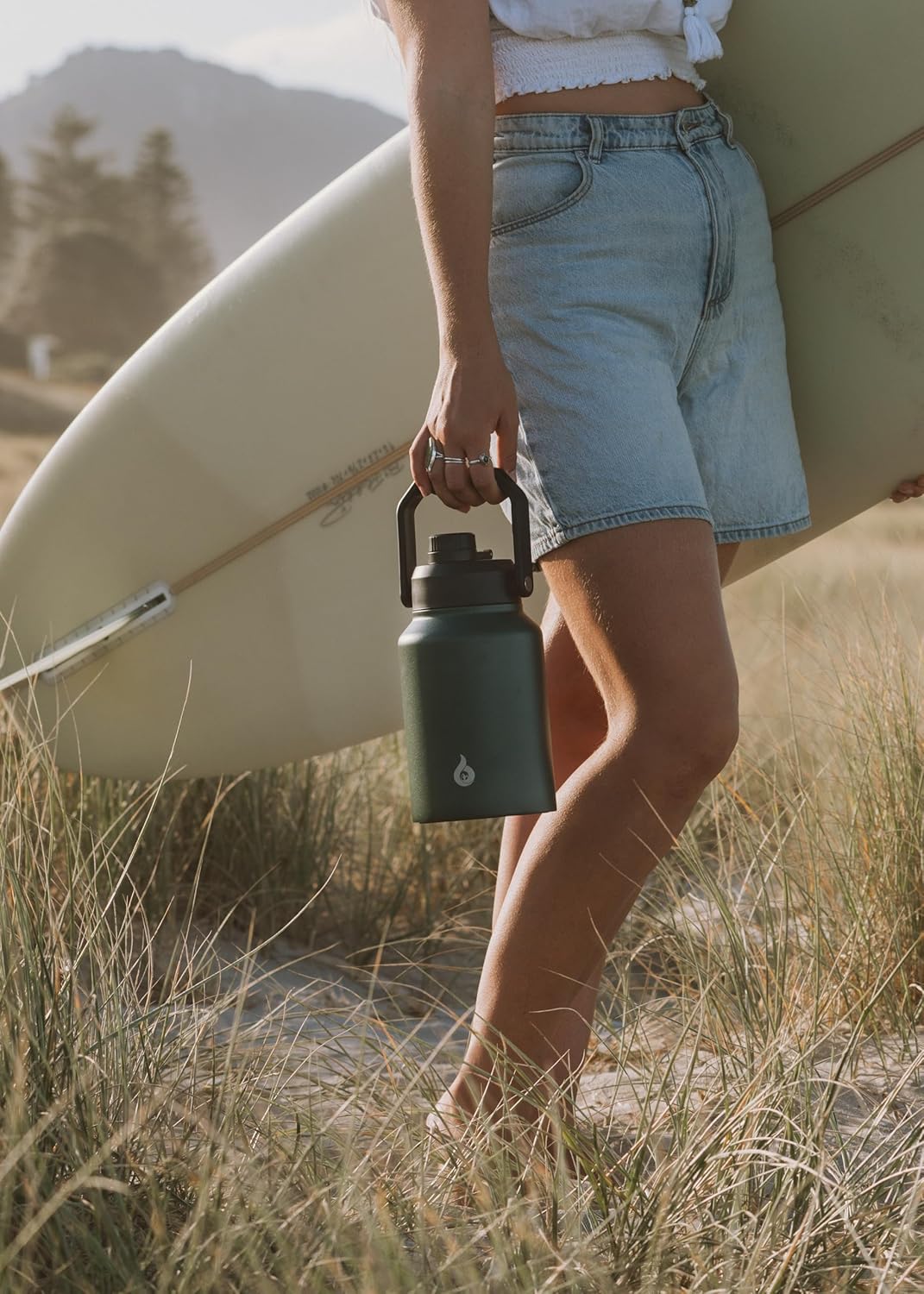 BJPKPK 64 oz Insulated Water Bottle, Dishwasher Safe Half Gallon Water Bottle with Ergonomic Handle, BPA Free Leak Proof Water Jug with Anti-slip Bottom, Stainless Steel Primary Color