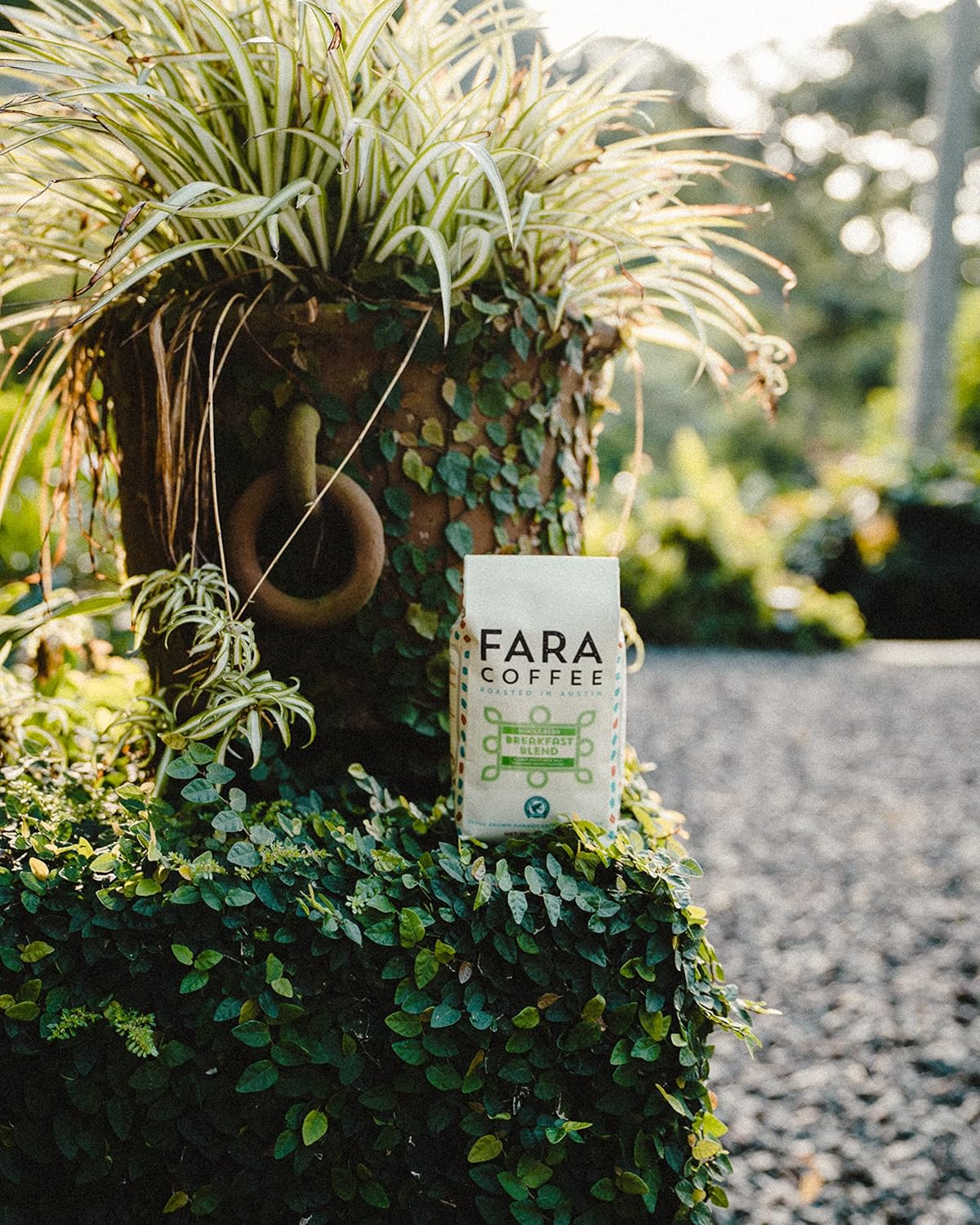 Fara Coffee, Whole Bean (French Roast (Dark), 2.2 Lb)