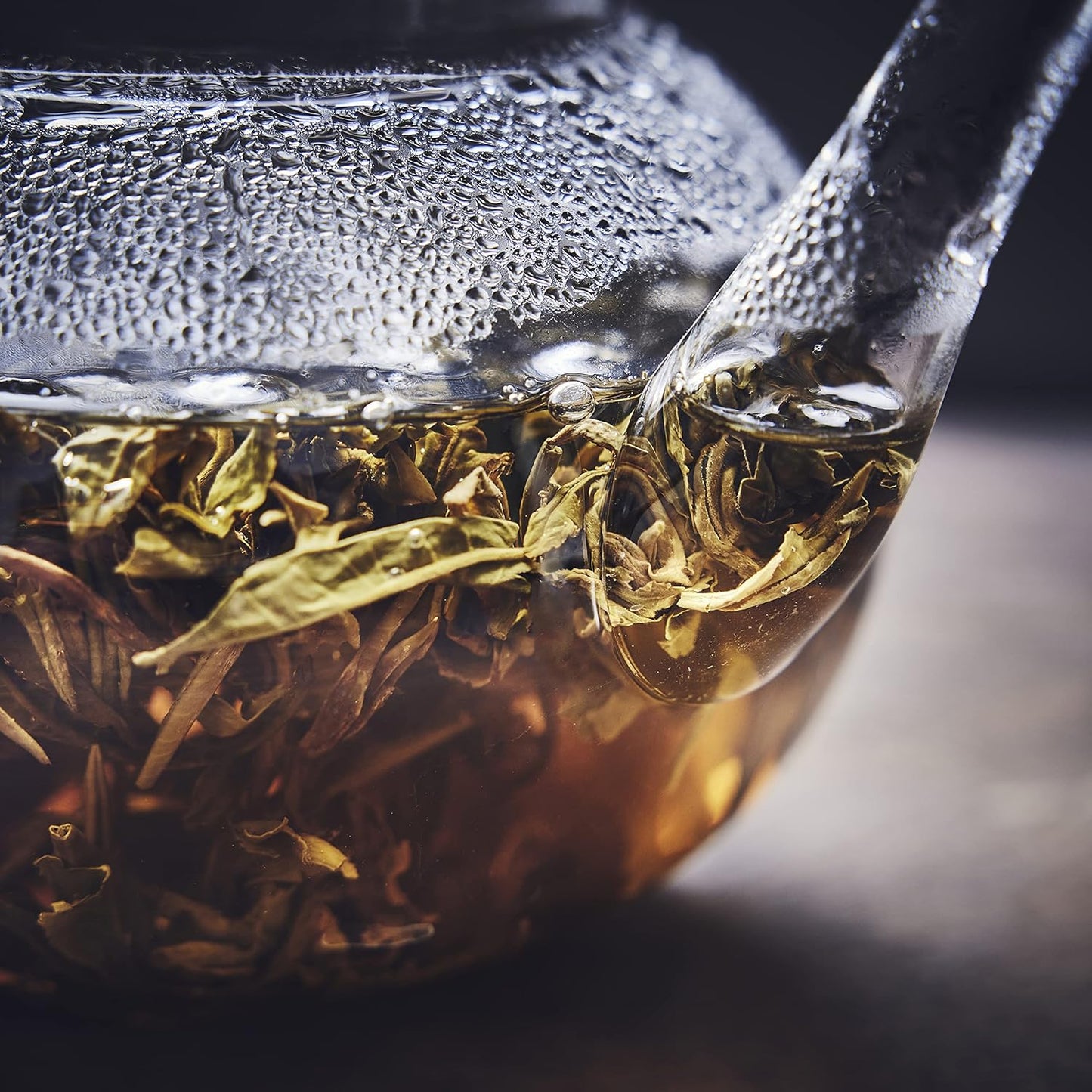 Palais des Thés - Alizes Winds Tea - Green Tea, Peach & Orange Blossom - 3.5oz Loose Leaf Metal Gift Tin, Serves 20-25 Cups