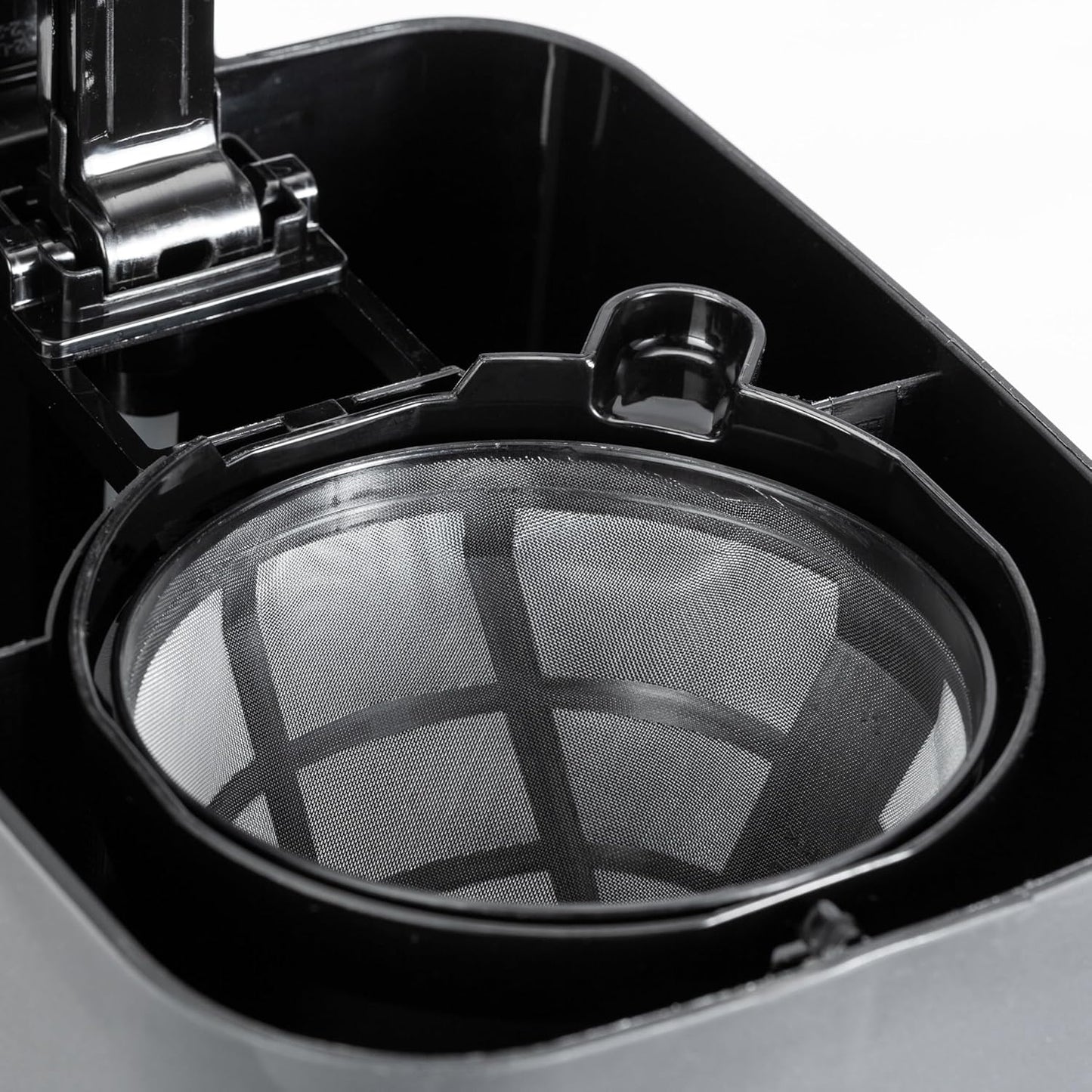 Amazon Basics 5 Cup Drip Coffee Maker, Coffee Machine with Glass Coffee Pot (0.8 Qt), Auto Shut-off, Auto Pause, Removable Filter Basket, Matte Black