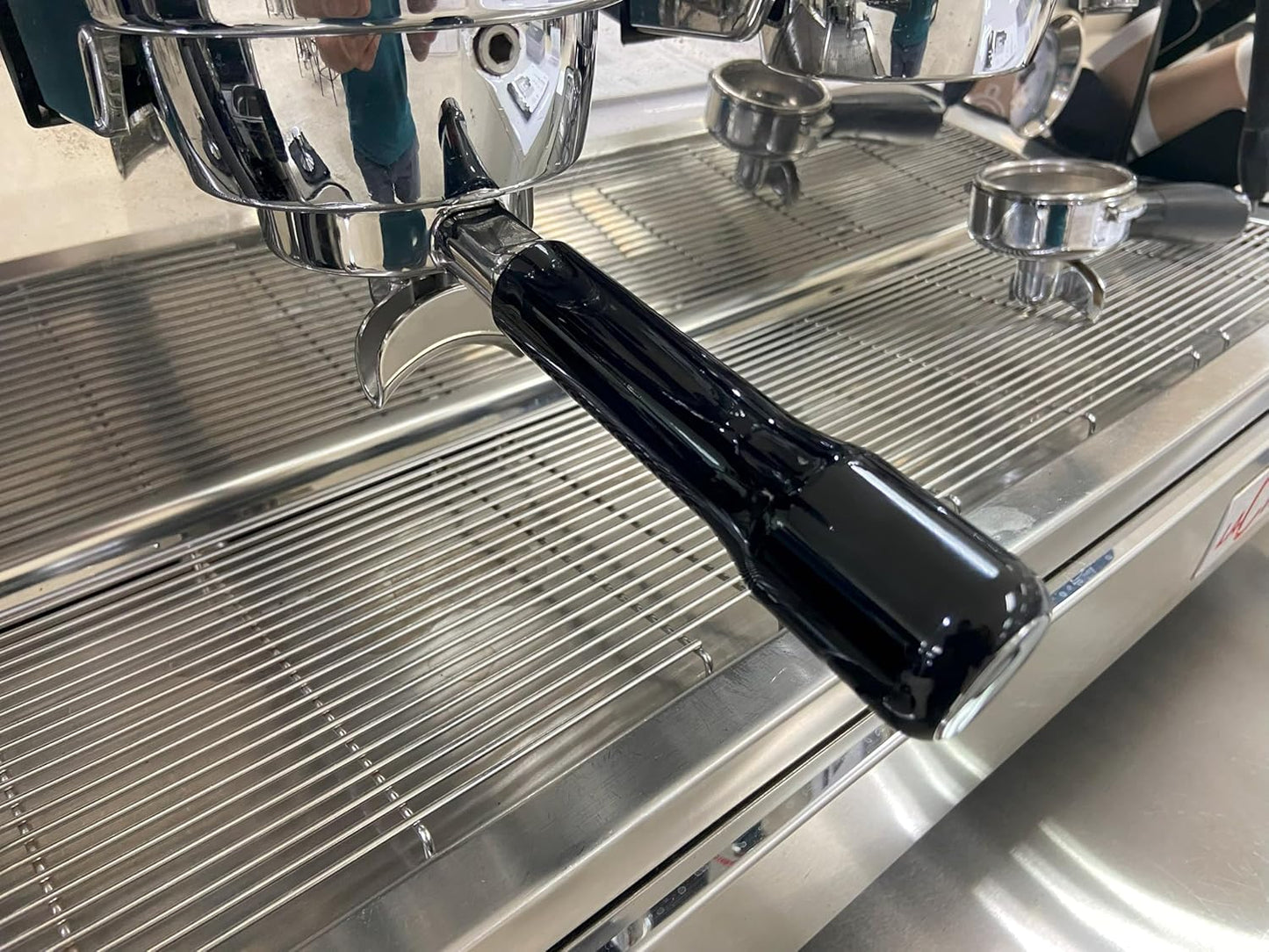 58mm Double Spout Portafilter Compatible with La Marzocco Espresso Machine Stainless Steel Espresso Portafilter with Double Shot Filter Basket Espresso Accessories-Handle Plastic